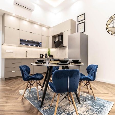Assea Elegant Apartment With 2 Bedroom In Downtown Budapeste Exterior foto